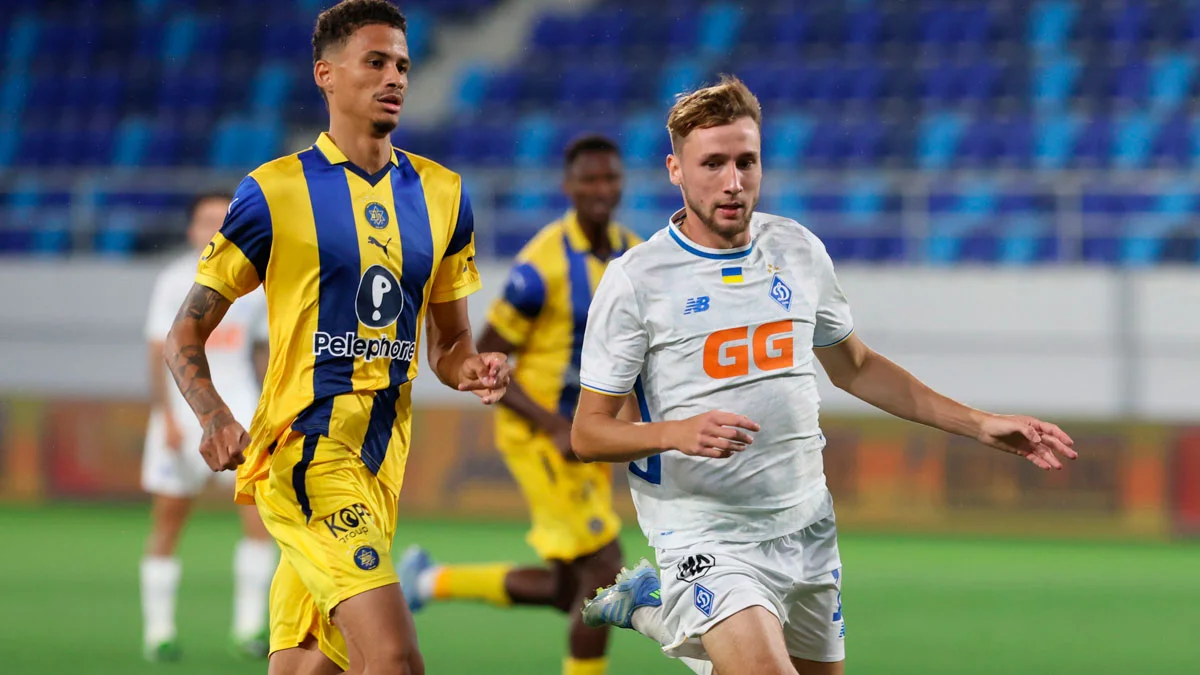 Фото к новости: Динамо в меньшинстве проиграло Маккаби, пропустив три гола – киевляне близки к вылету в Лигу конференций