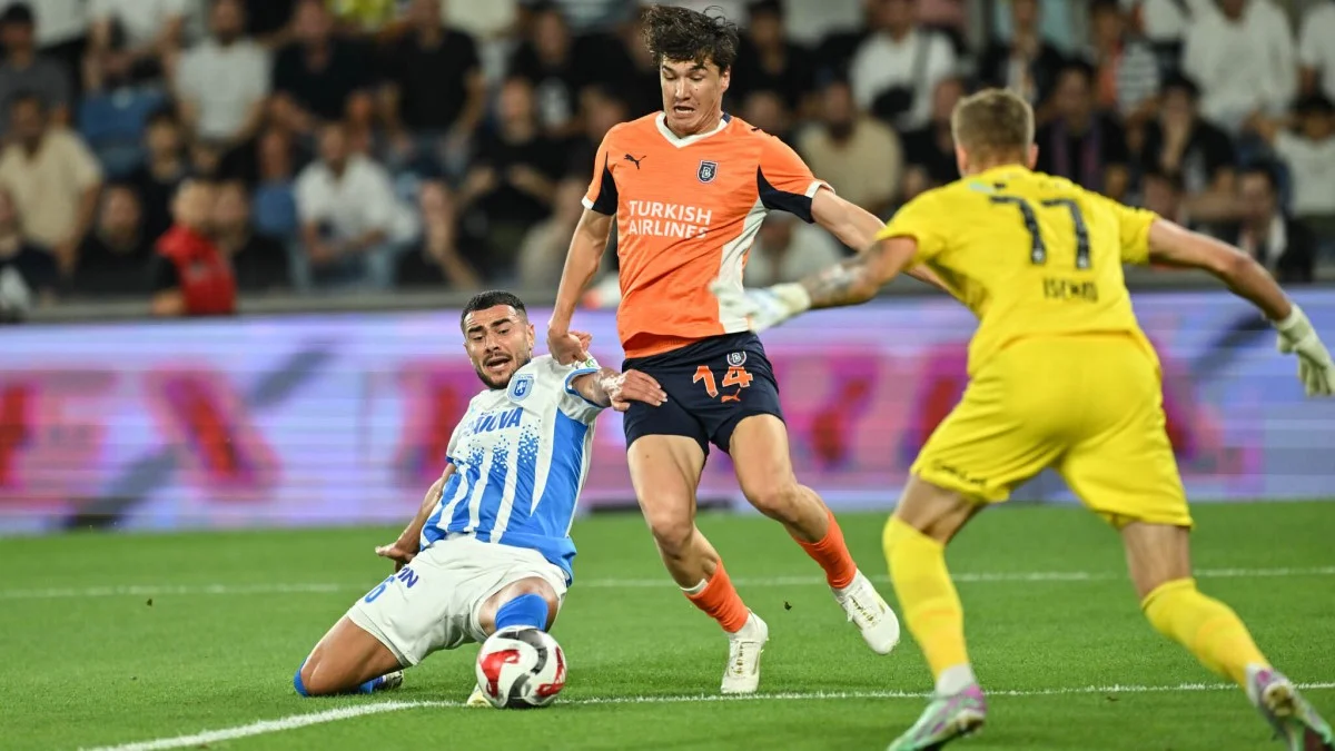 Истанбул Башакшехир –Университатя Крайова – 1:2 / фото: Getty Images