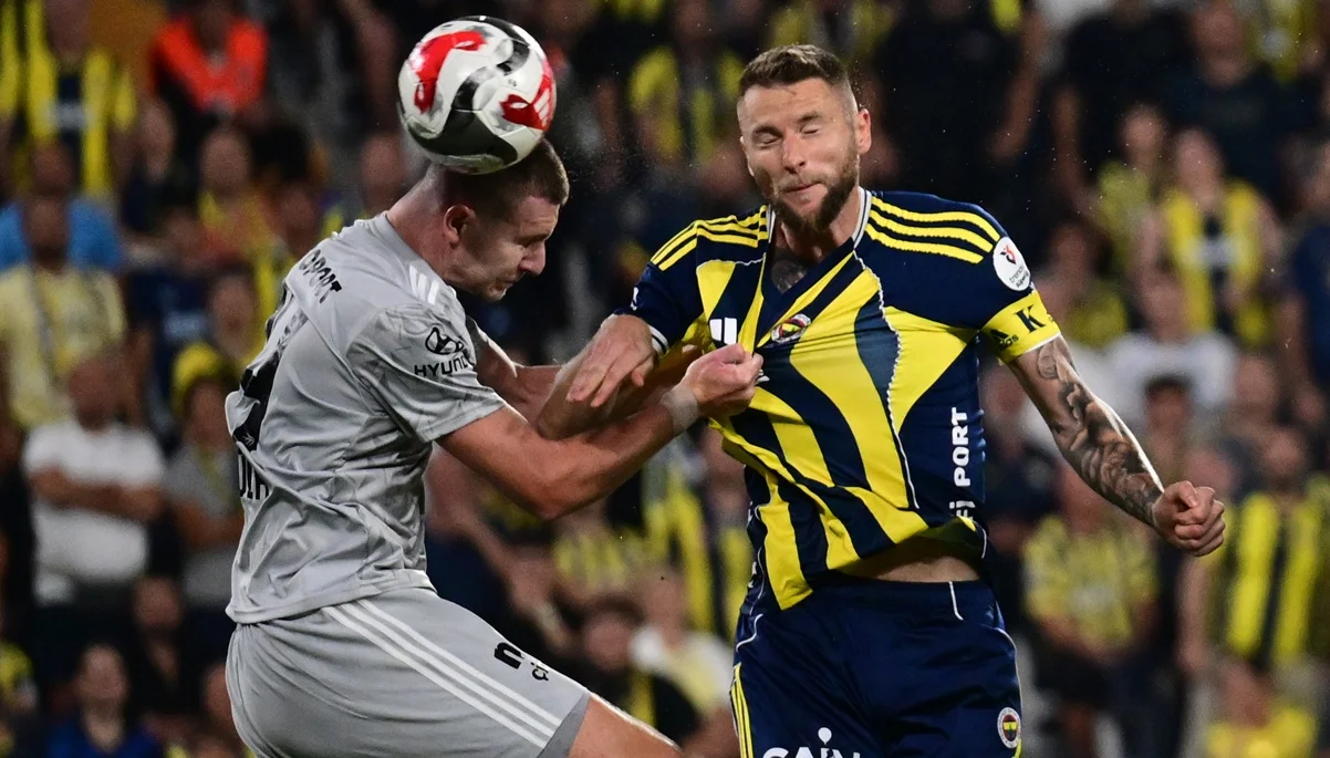 Олександр Сирота та Мілан Шкріньяр / фото: Serhat Cagdas/Anadolu via Getty Images