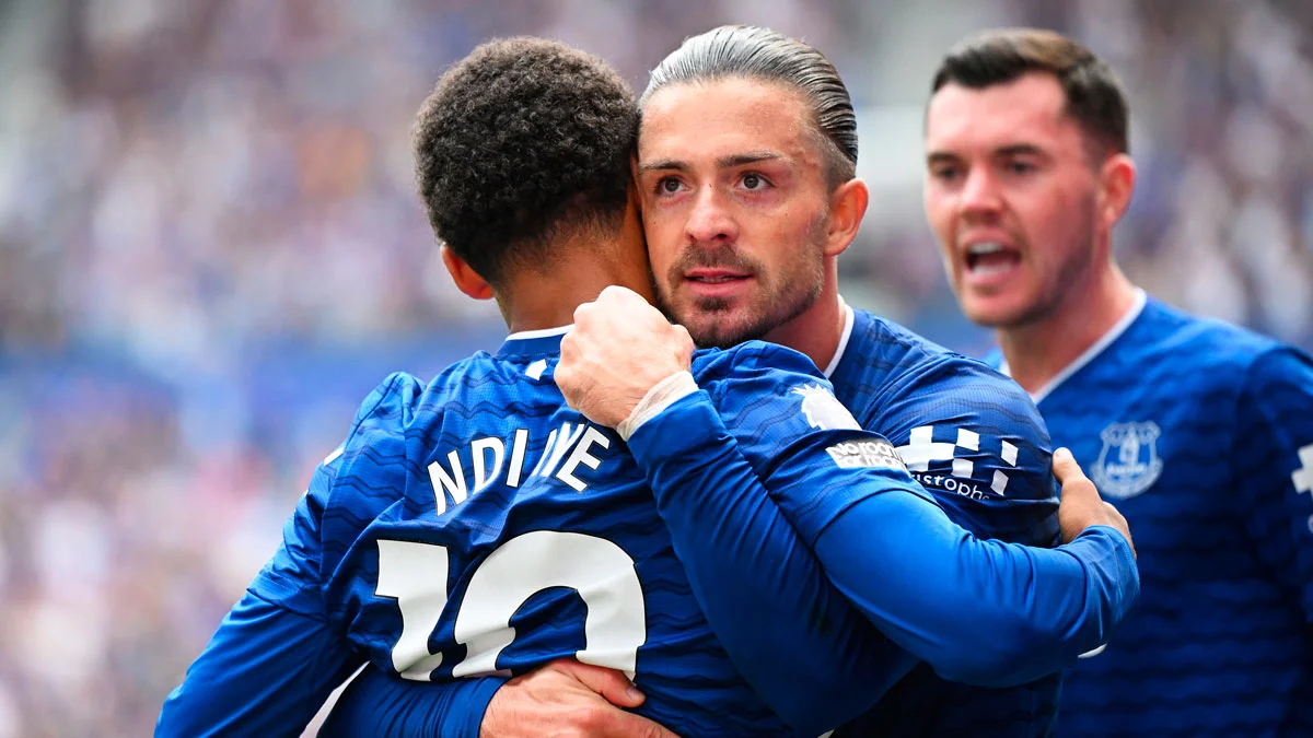 Джек Гріліш святкує перші результативні дії в складі Евертона / Clive Mason/Getty Images