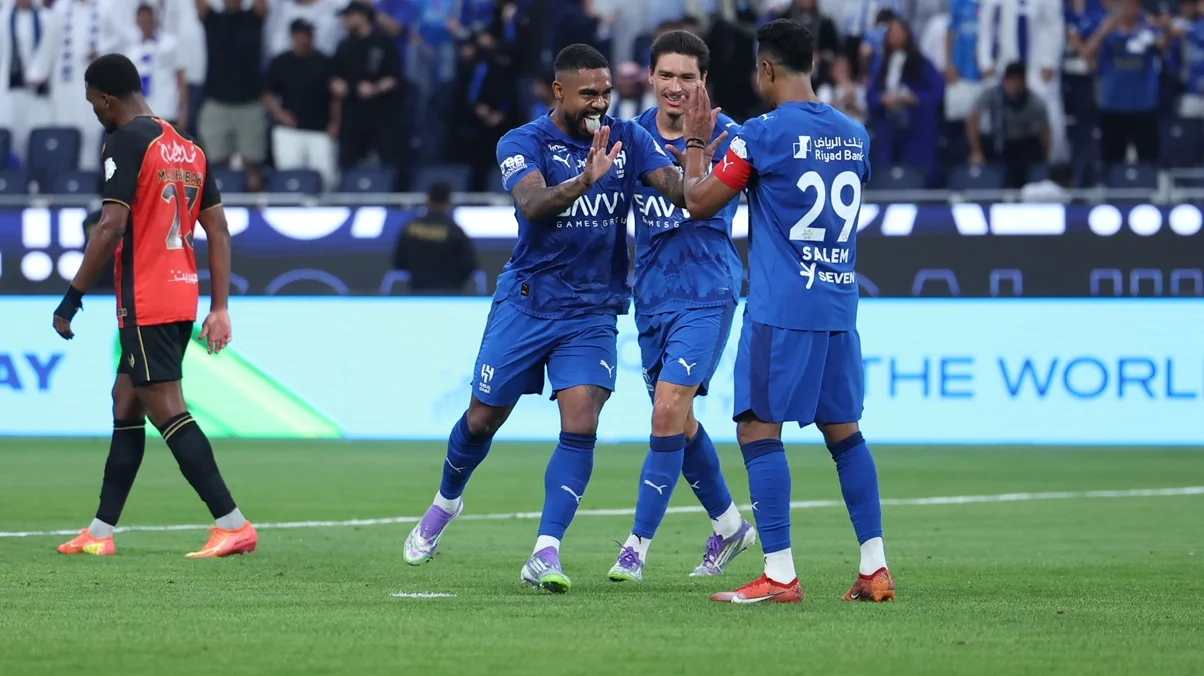 Аль-Хиляль –Аль-Рияд–отчет матча 29 08 2025 / фото: Abdullah Ahmed/Getty Images