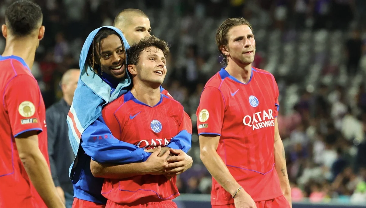 Фото к новости: "Не всегда контролировал ее": Забарный получил одну из самых низких оценок в ПСЖ – L'Equipe вознес к небесам партнера украинца