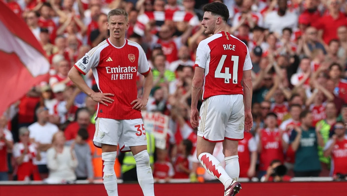 Зінченко та Деклан Райс ADRIAN DENNIS/AFP via Getty Images