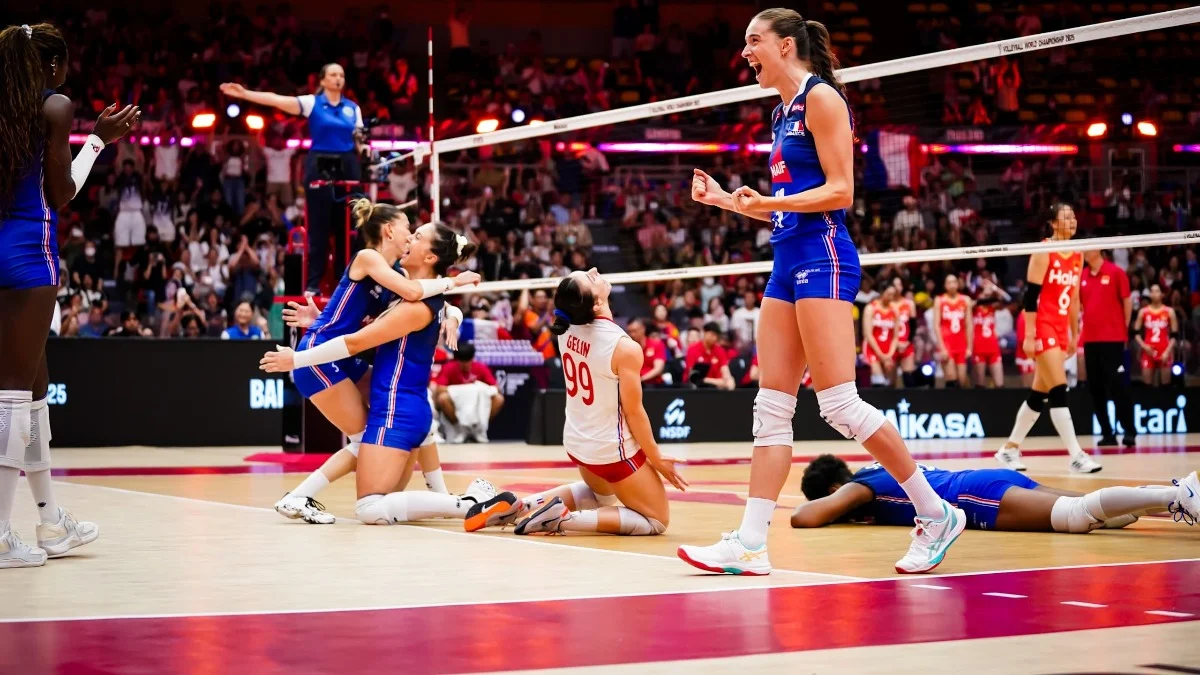 Женская сборная Франции по волейболу / FIVB