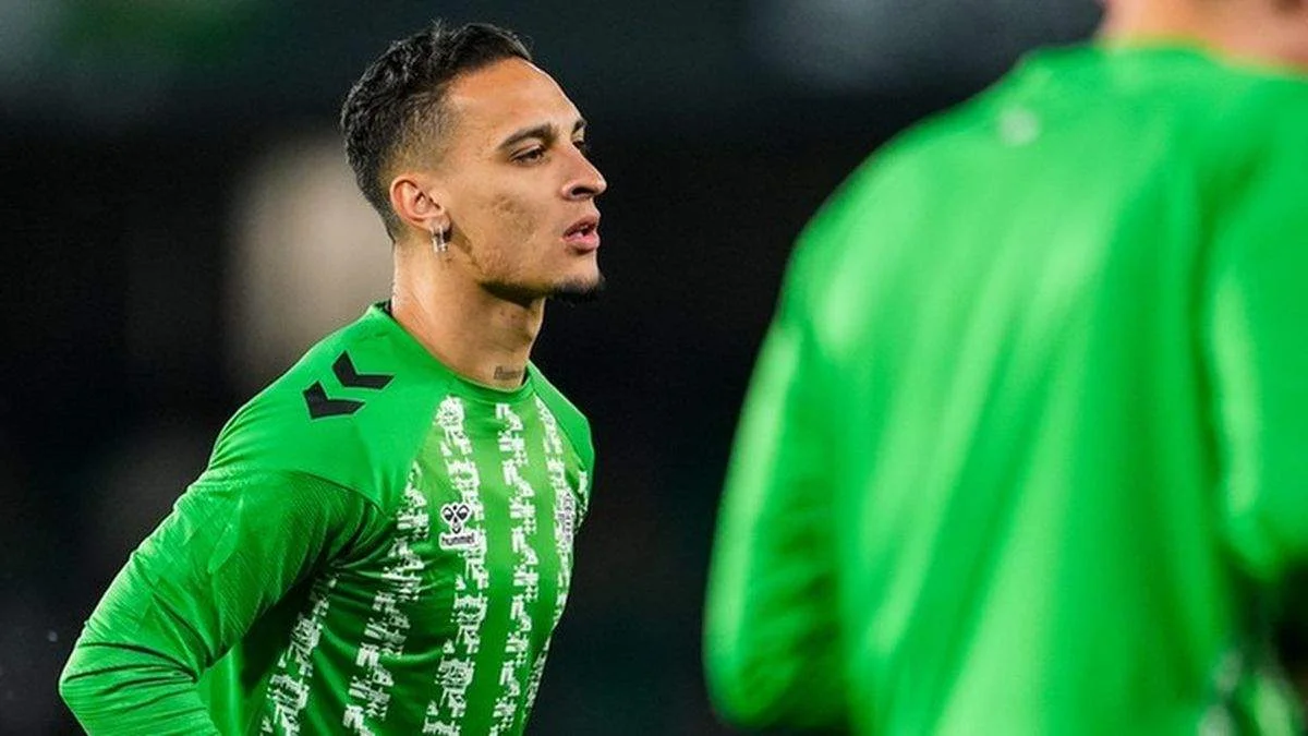 Антоні / Pro Shots