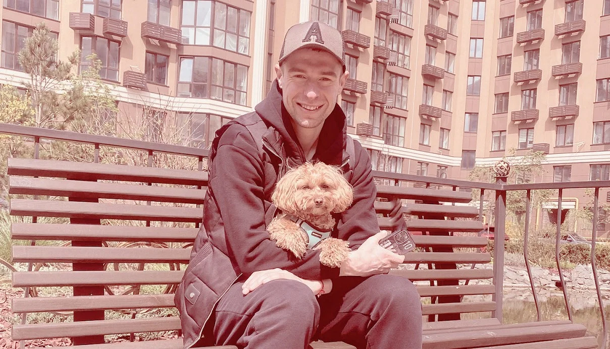 Павло Оріховський і його вірний друг / Facebook