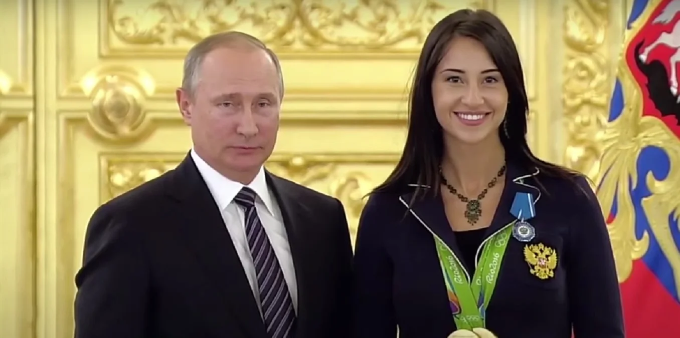 Яна Егорян и Владимир Путин / Скриншот