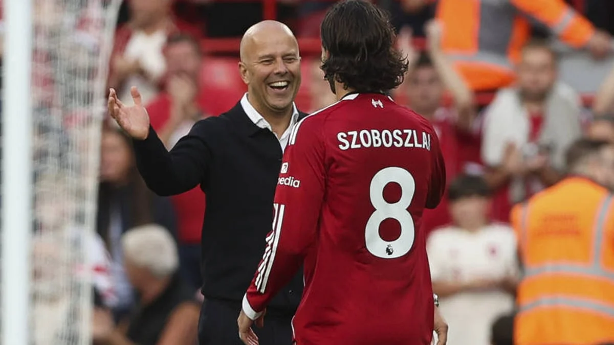 Арне Слот и Доминик Собослай / IMAGO