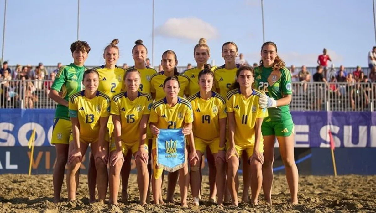 Жіноча збірна України з пляжного футболу / фото: beachsoccer.com