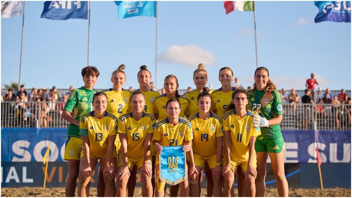 Женская сборная Украины по пляжному футболу / Фото: beachsoccer.org.ua