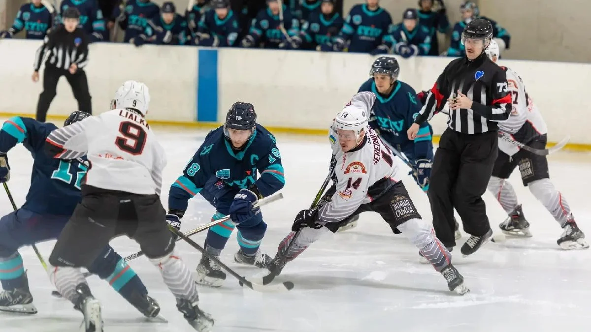 Чемпіонат України з хокею / ХК Київ Кепіталз