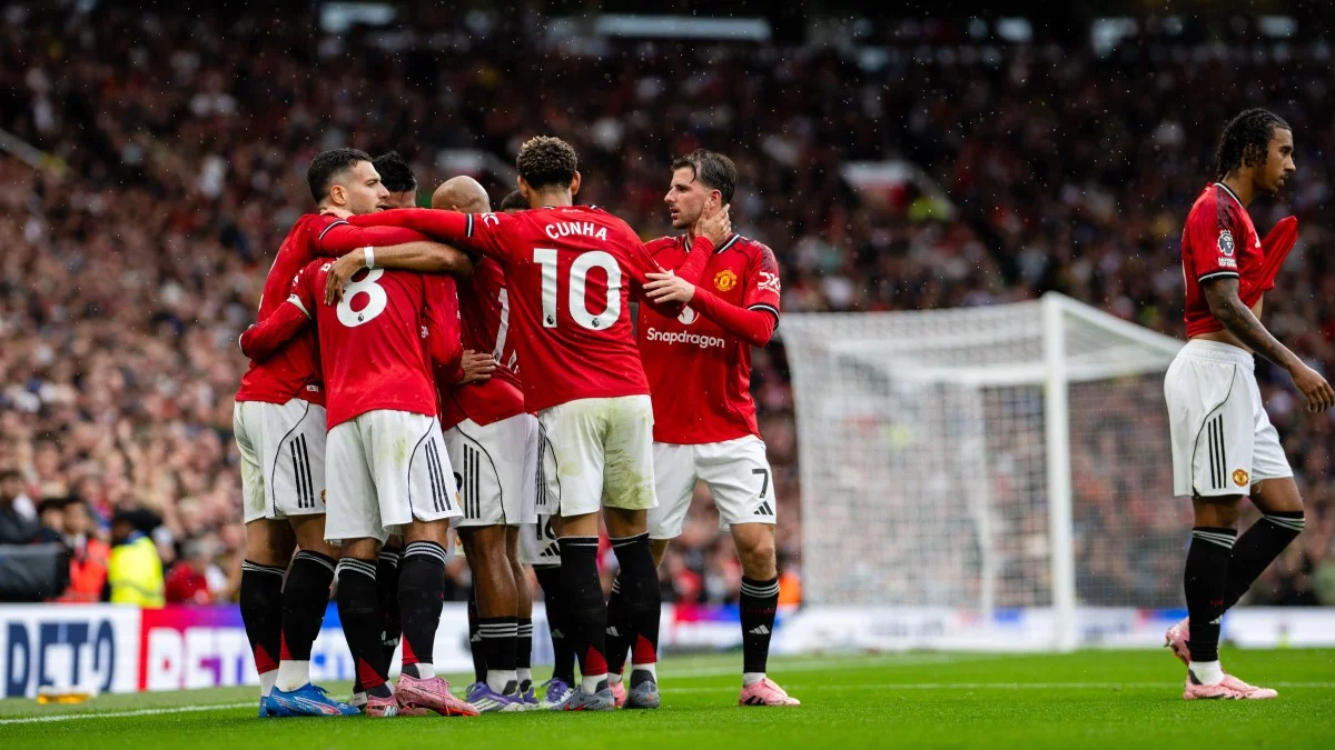 Игроки Манчестер Юнайтед / Photo by Ash Donelon/Manchester United via Getty Images