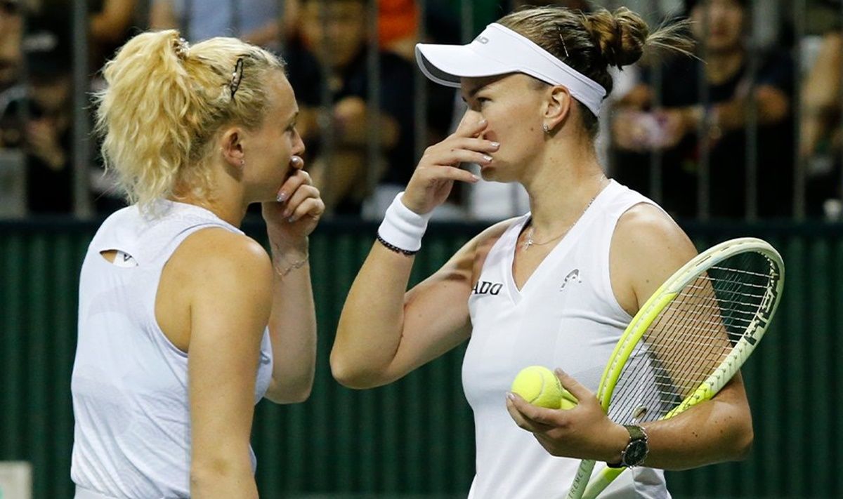 Катаржина Сінякова та Барбора Крейчікова / WTA