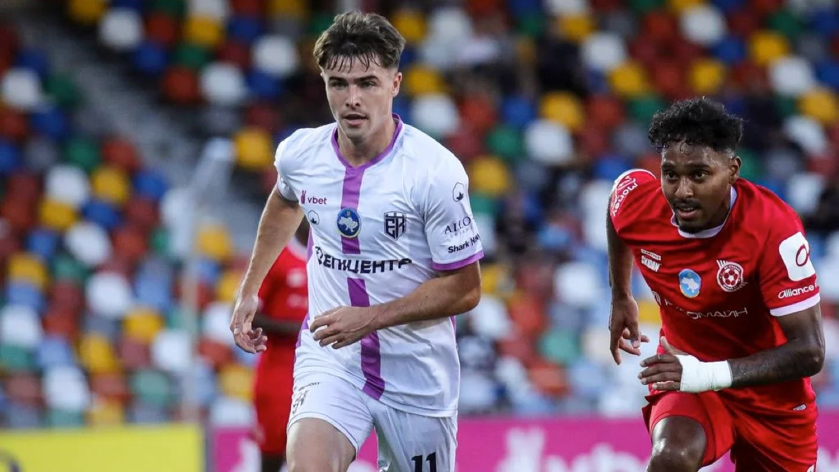 Фото к новости: Эпицентр и Кривбасс устроили безумие в Тернополе – 9 голов и ужасная травма Супряги после гола, которого ждали 5 лет