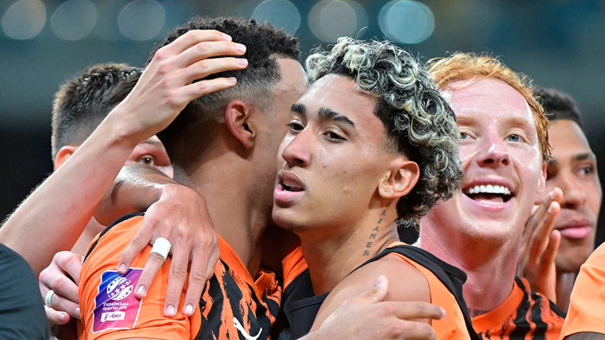 Фото к новости: Шахтер выцарапал победу над Зарей и догнал Динамо – Изаки Силва забил дебютный гол, Мейреллиш отдал первый ассист