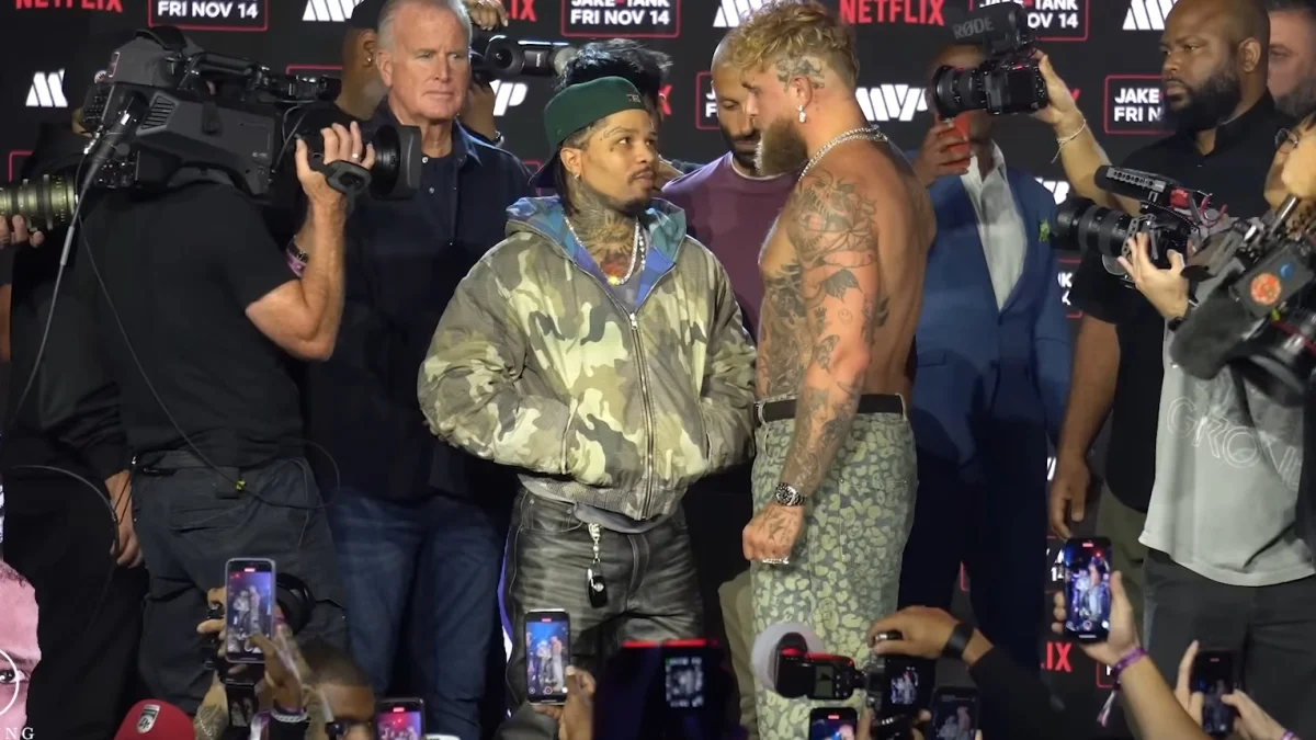 Девіс проти Пола / Скріншот