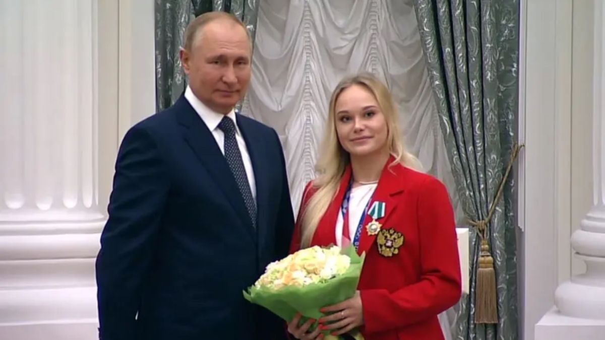 Путин и Мельникова / фото из болотных источников