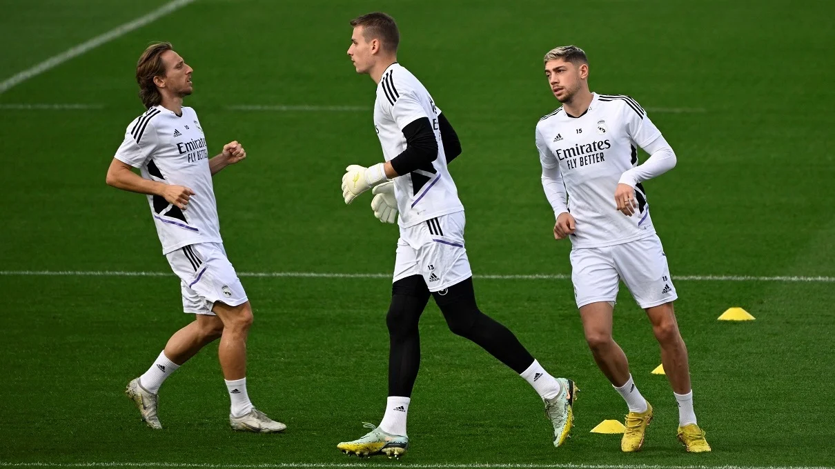 Модрич, Лунин и Вальверде / Photo by PIERRE-PHILIPPE MARCOU/AFP via Getty Images