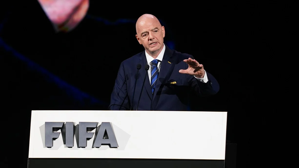 Джанни Инфантино / Photo by Amphol Thongmueangluang/SOPA Images/LightRocket via Getty Images