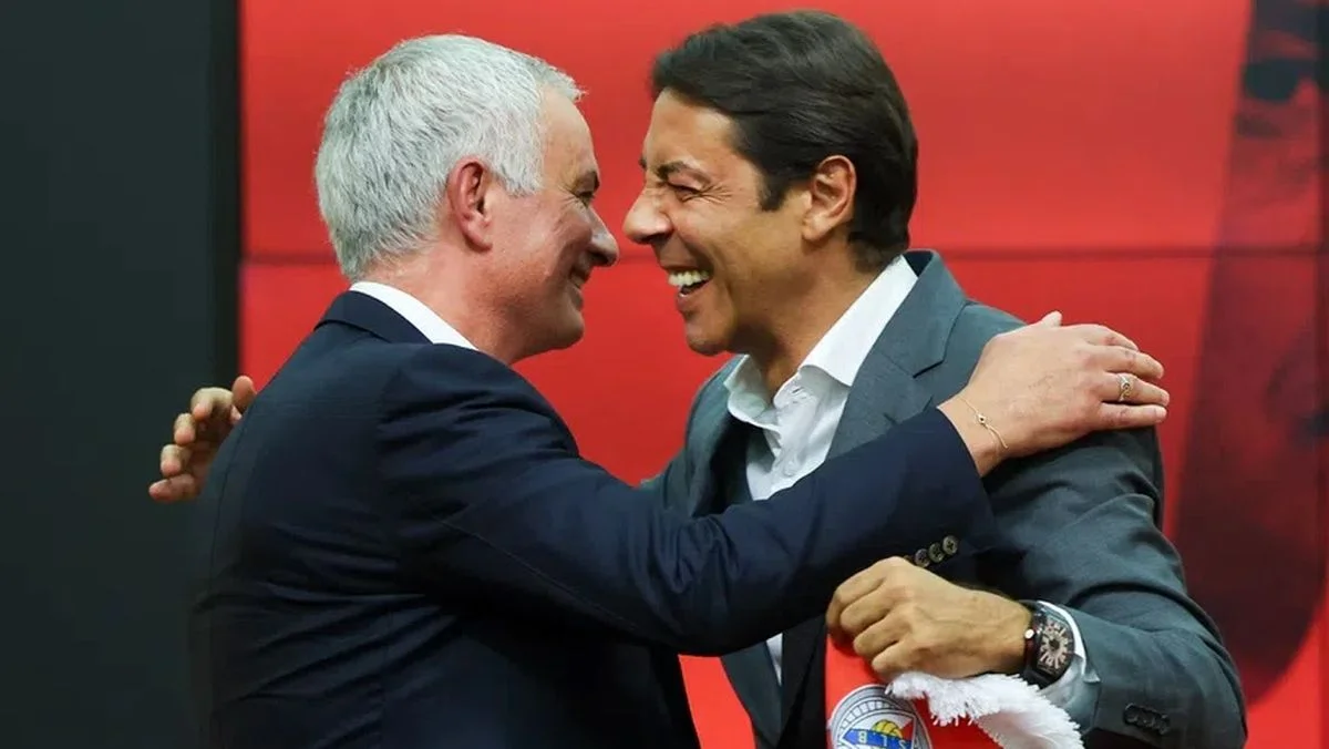 Жозе Моуринью и Руй Кошта / Lusa