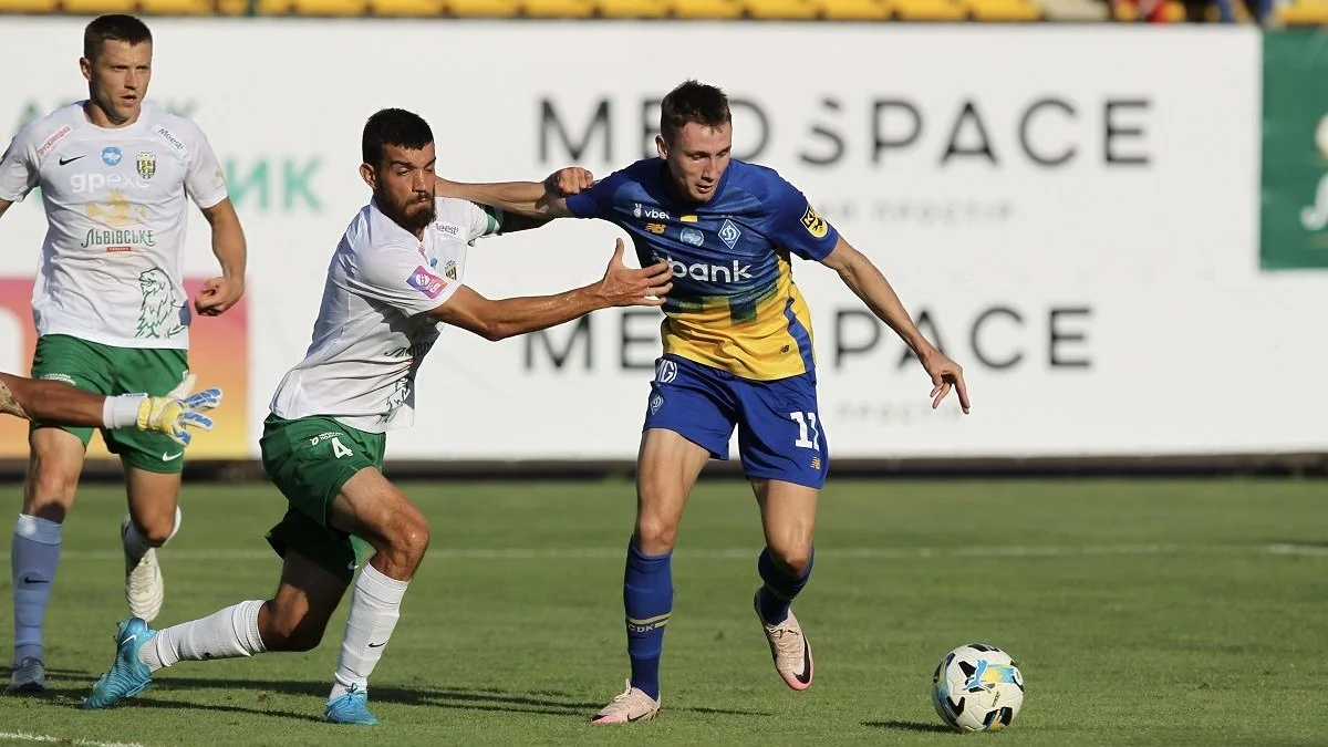 Фото к новости: Карпаты – Динамо: стартовые составы и онлайн-трансляция центрального матча 7-го тура УПЛ – сюрпризы от Шовковского