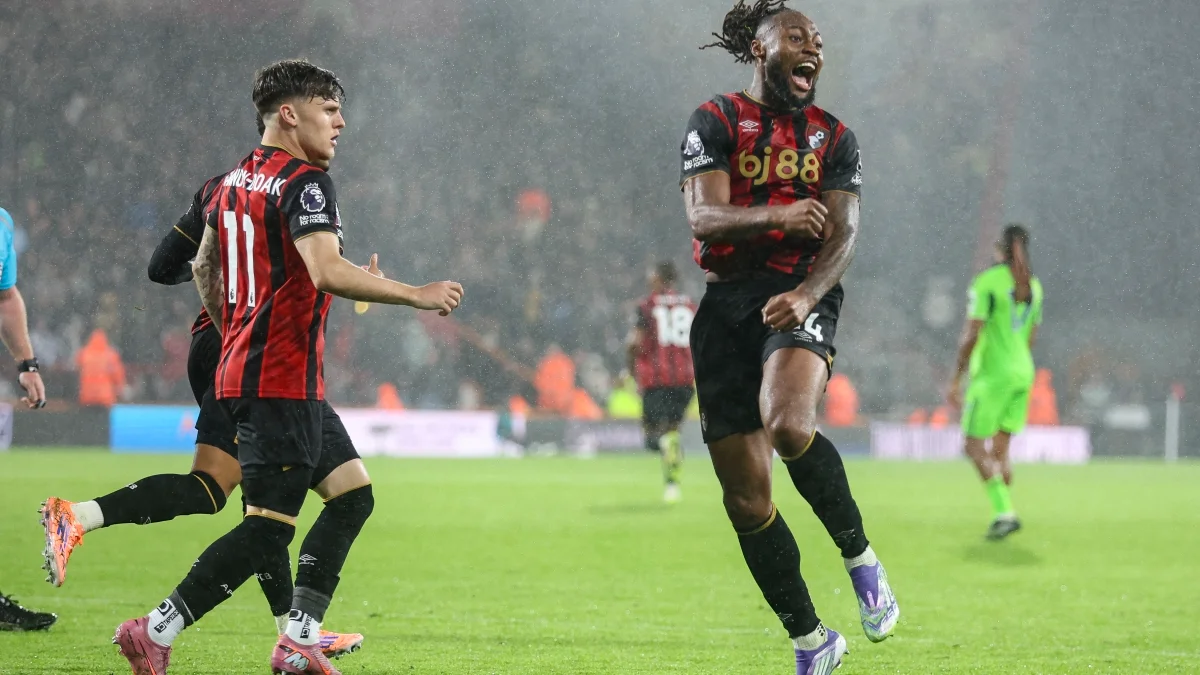 Фото к новости: Борнмут сотворил чудо за 6 минут и сенсационно вырвался на 2 место АПЛ – Семеньо и Клюйверт забили нереальные голы