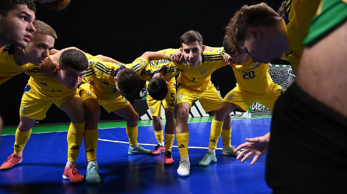 Збірна України перед матчем з Іспанією / Асоціація футзалу України