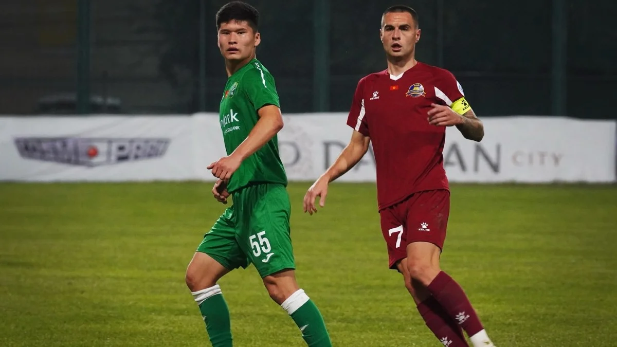 Евгений Чумак (справа) / фото: ФК Кыргызалтын