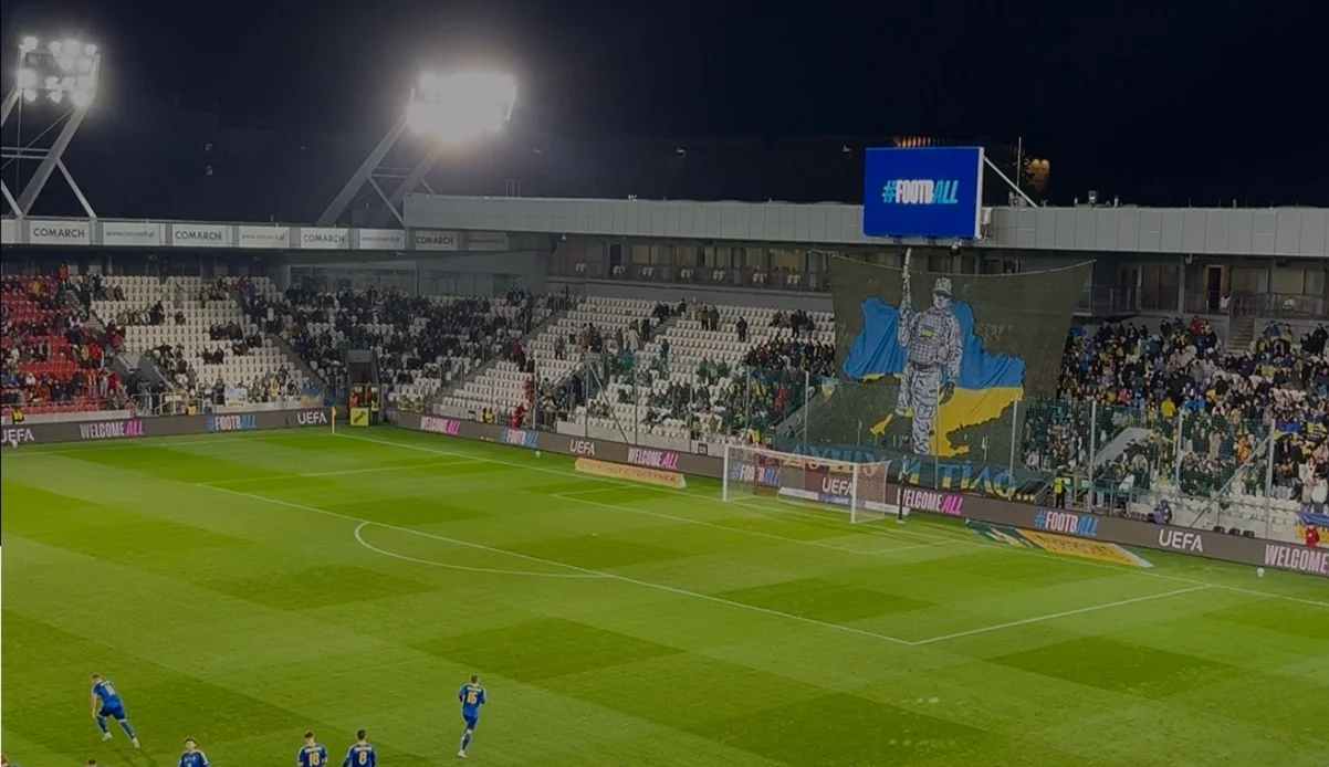 Стадіон у Кракові аншлагу не дочекався / Фото Катерини Бондаренко