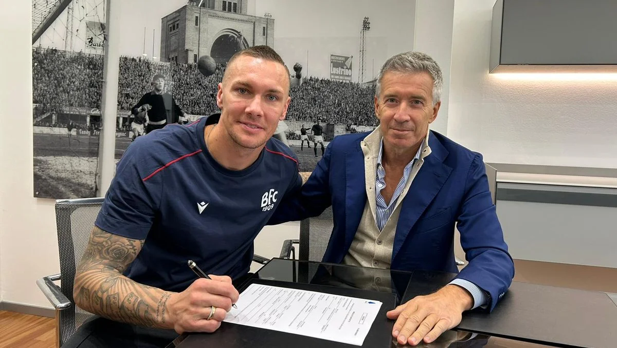 Лукаш Скорупски / Болонья