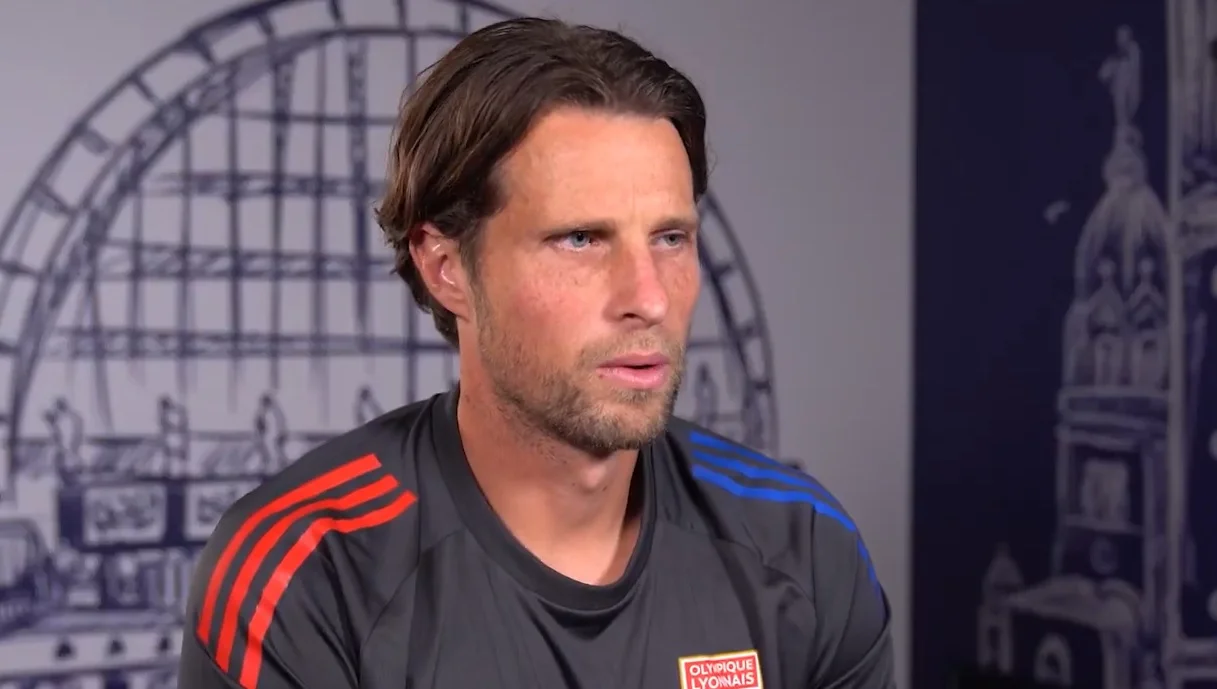 Ханс Хатебур / Скрін