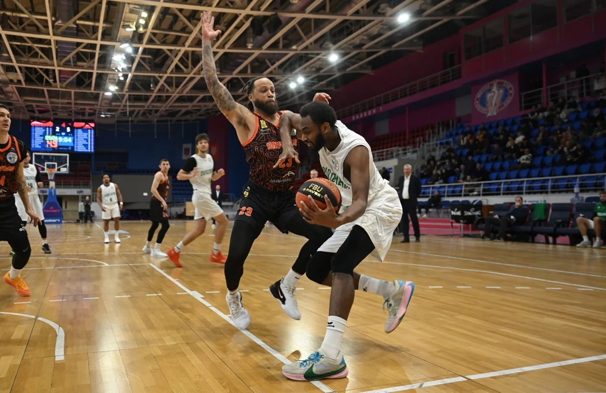 Запорожье одолело Кривбасс / фото: ФБУ