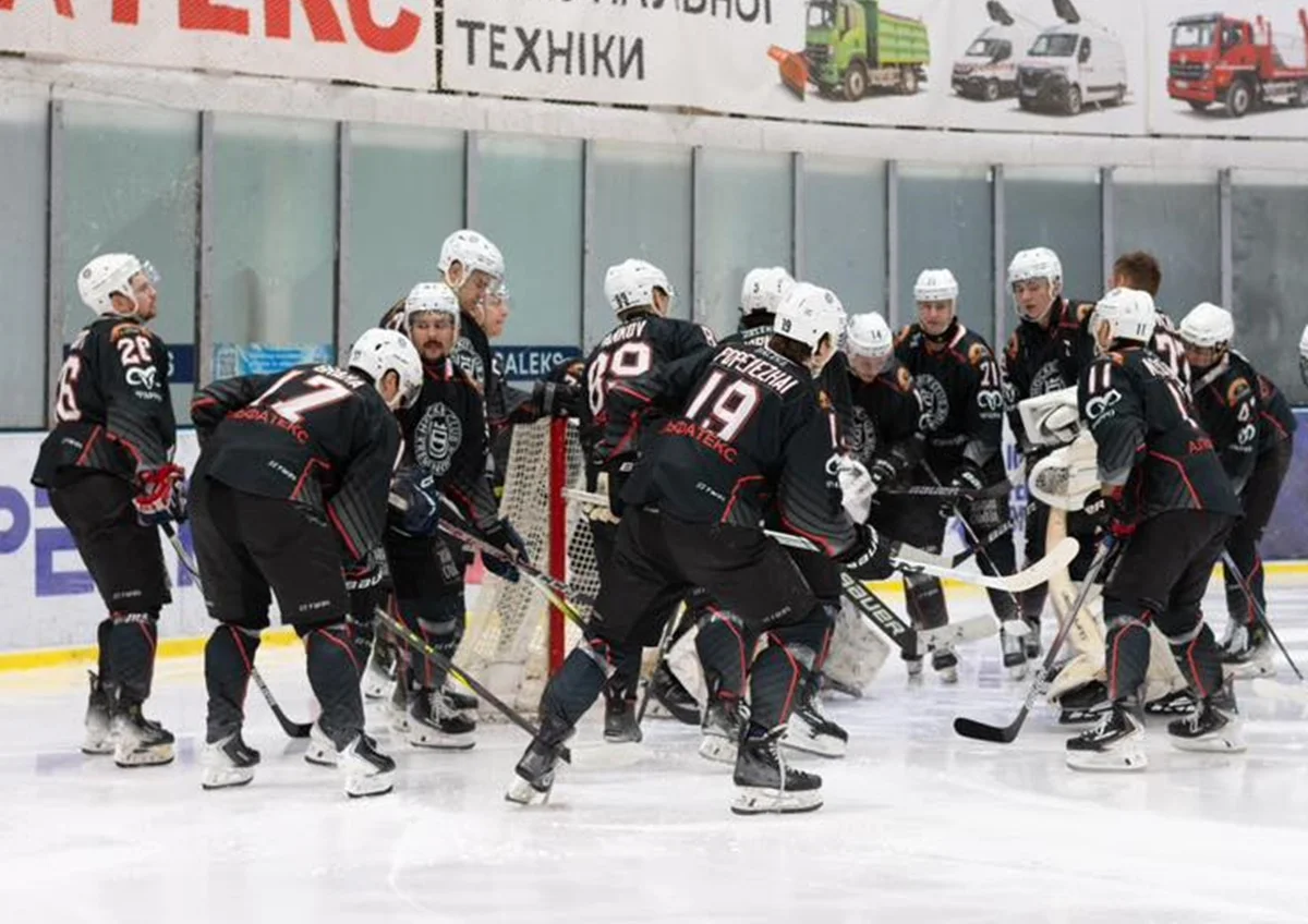 Кременчук розтрощив Црвену Звезду / фото: ХК Кременчук