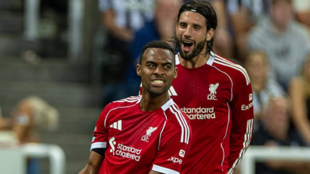 Раян Гравенберх і Домінік Собослай / IMAGO