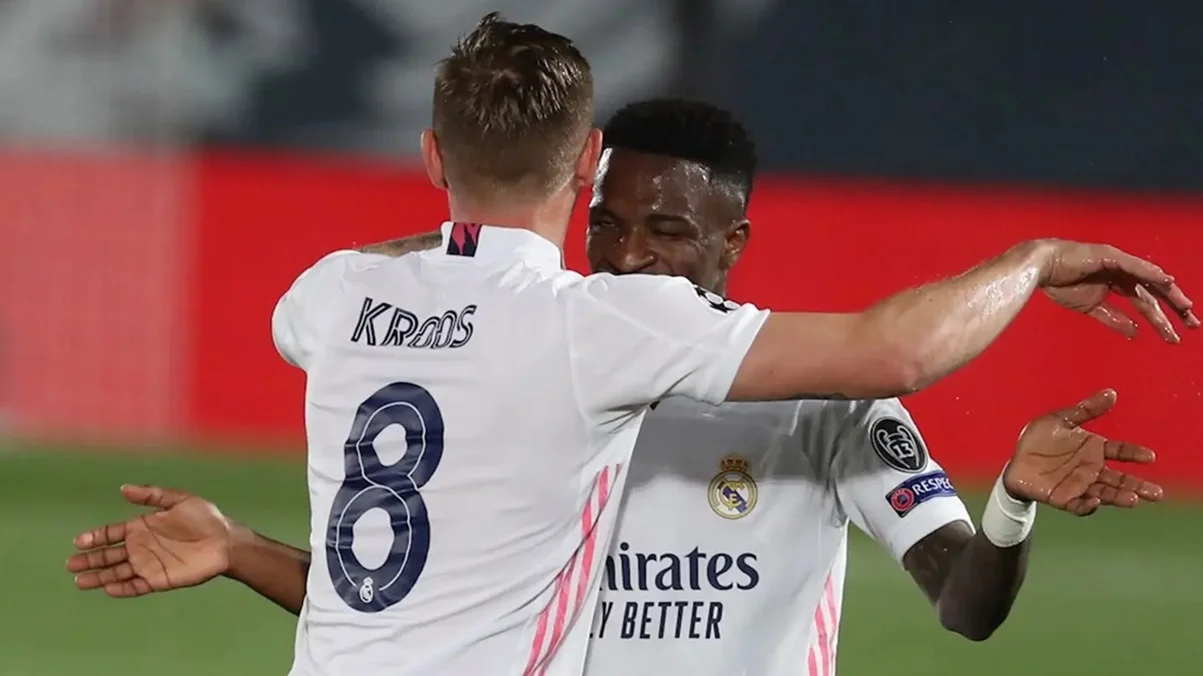 Тоні Кроос та Вінісіус / фото: EFE