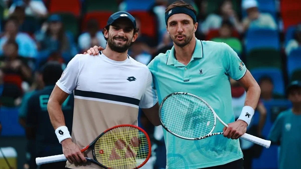 Валентен Вашеро та Артур Ріндеркнех / EFE