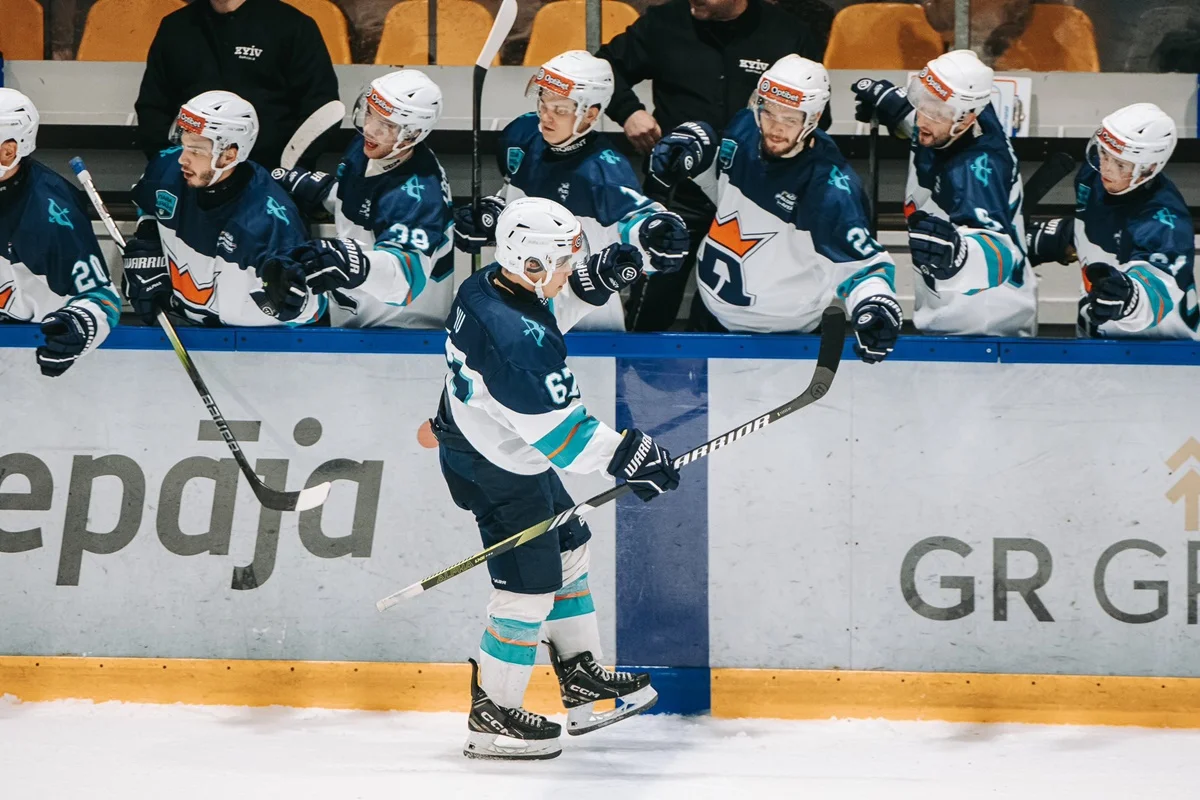 Киев Кэпиталз дважды забросил шайбу, но проиграл / ХК Киев Кэпиталз