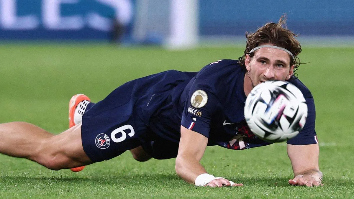 Илья Забарный / FRANCK FIFE/AFP via Getty Images