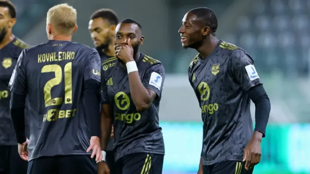 Виктор Коваленко (слева) / kerkida