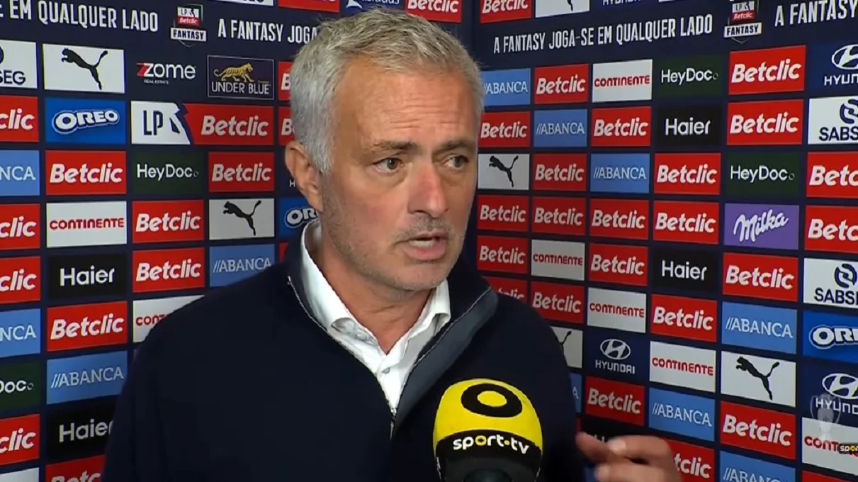 Жозе Моуринью / Скрин