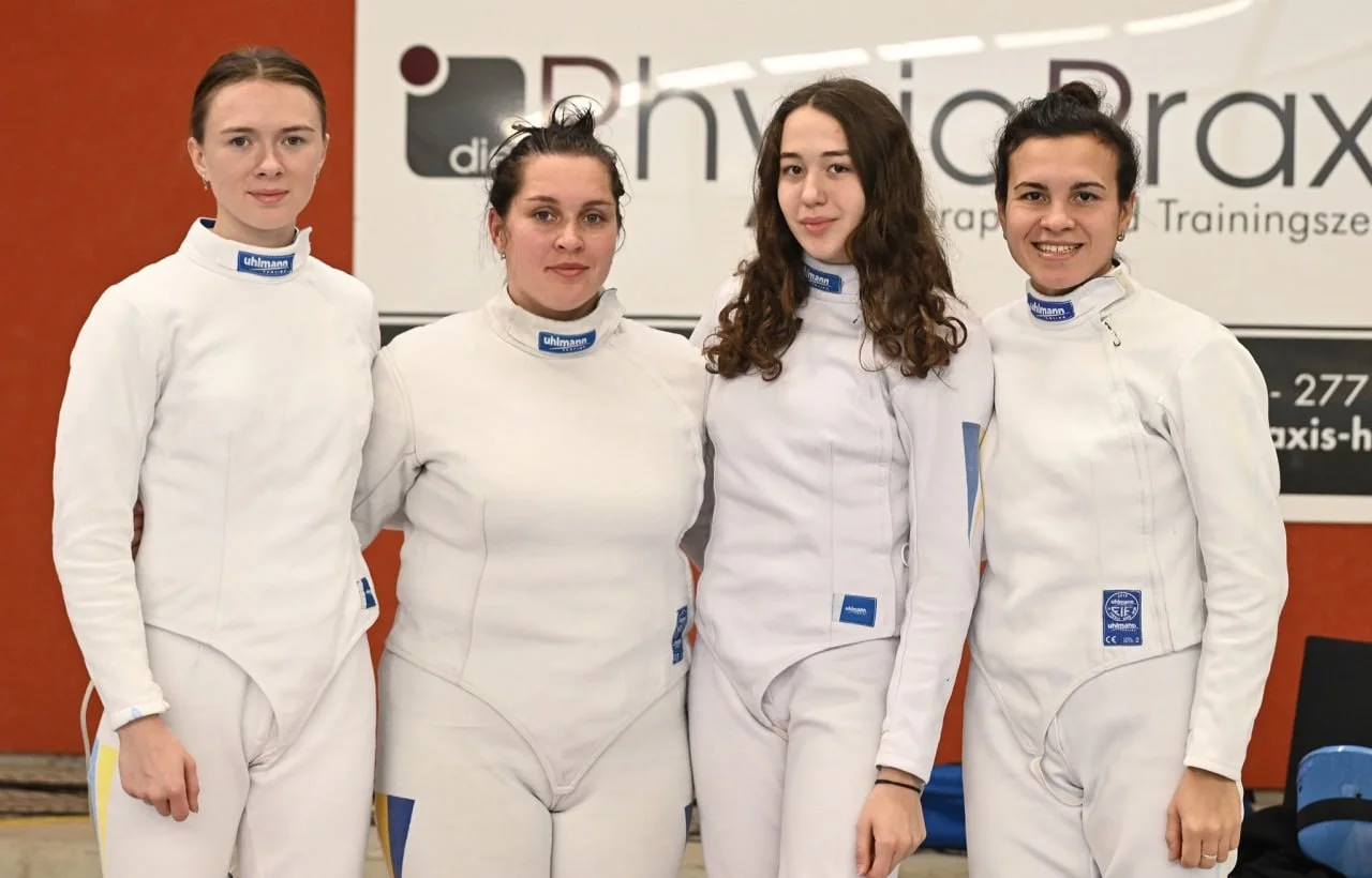 Команда-чемпион ЛАФ / фото: Федерация фехтования Украины