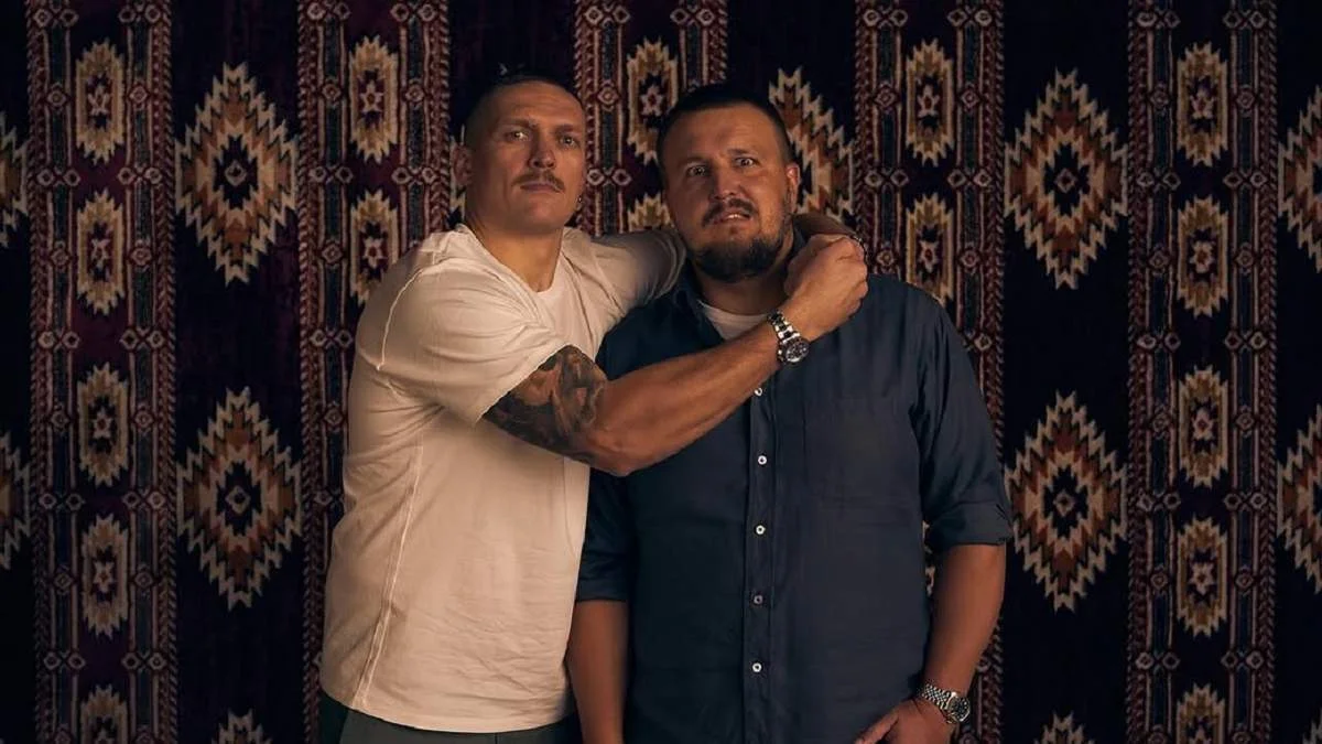 Олександр Усик та Олександр Красюк / фото з соцмереж