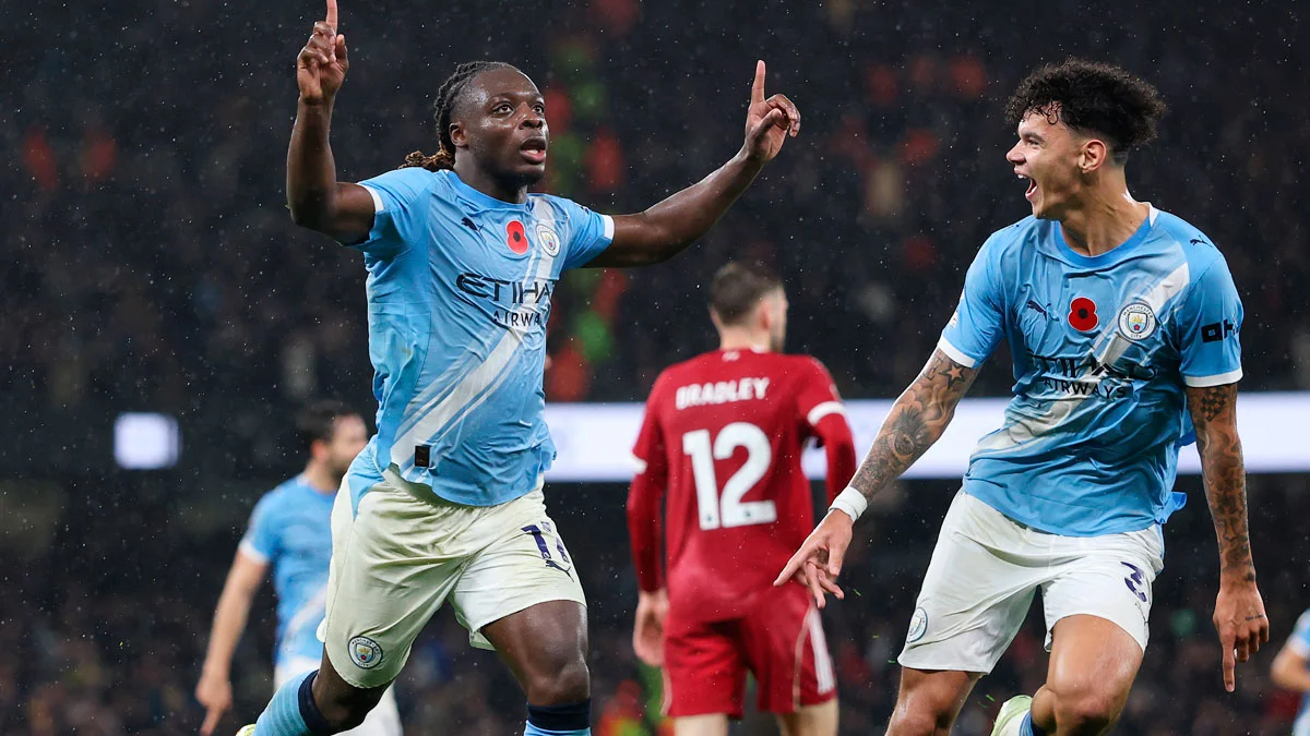 Жеремі Доку святкує гол у ворота Ліверпуля / Michael Regan/Getty Images