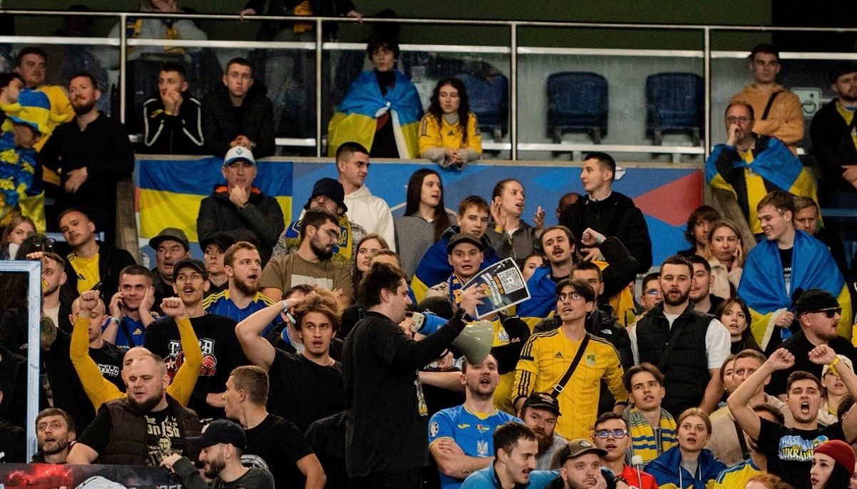 Вболівальники збірної України / фото: УАФ