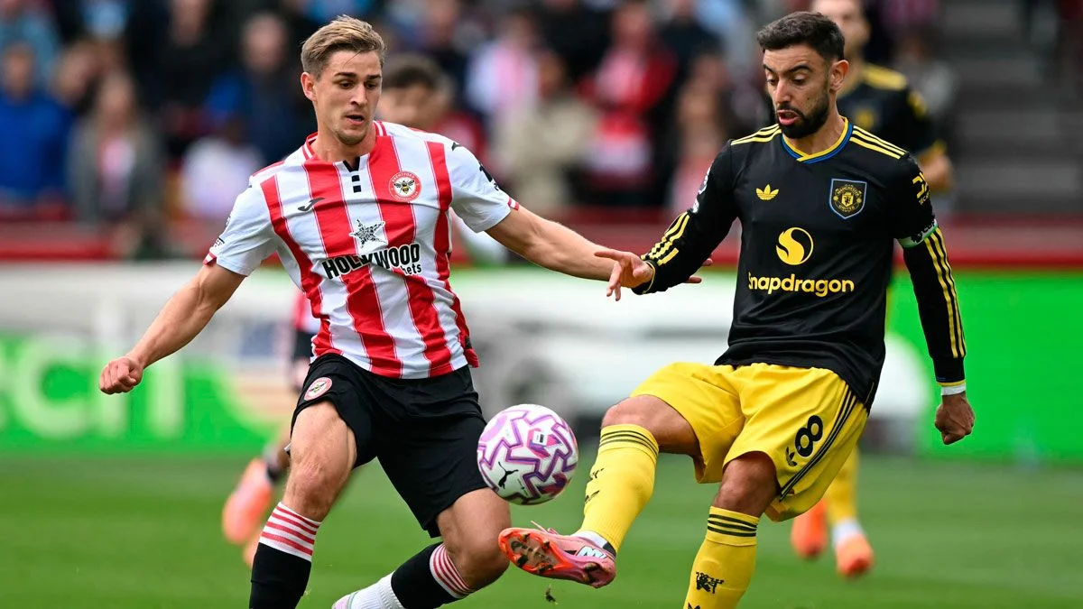 Ярмолюк у грі проти МЮ / JUSTIN TALLIS/AFP via Getty Images