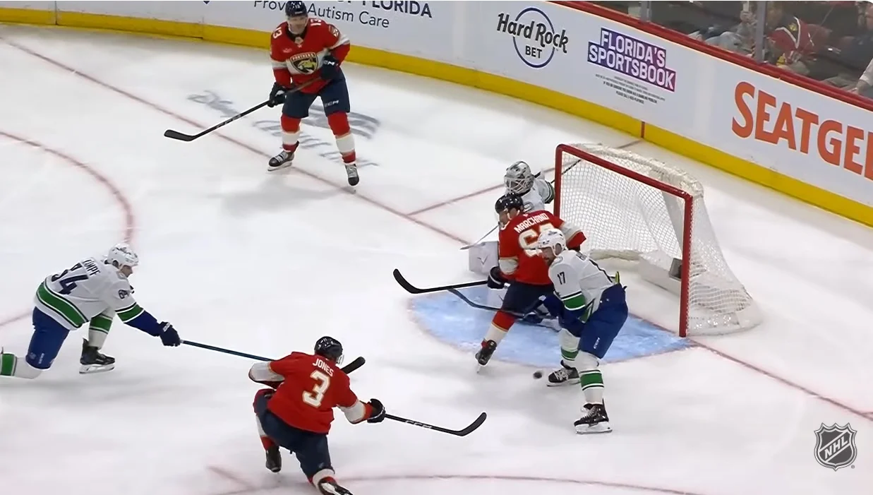 Флорида та Ванкувер видали бійку на 13 голів / скріншот