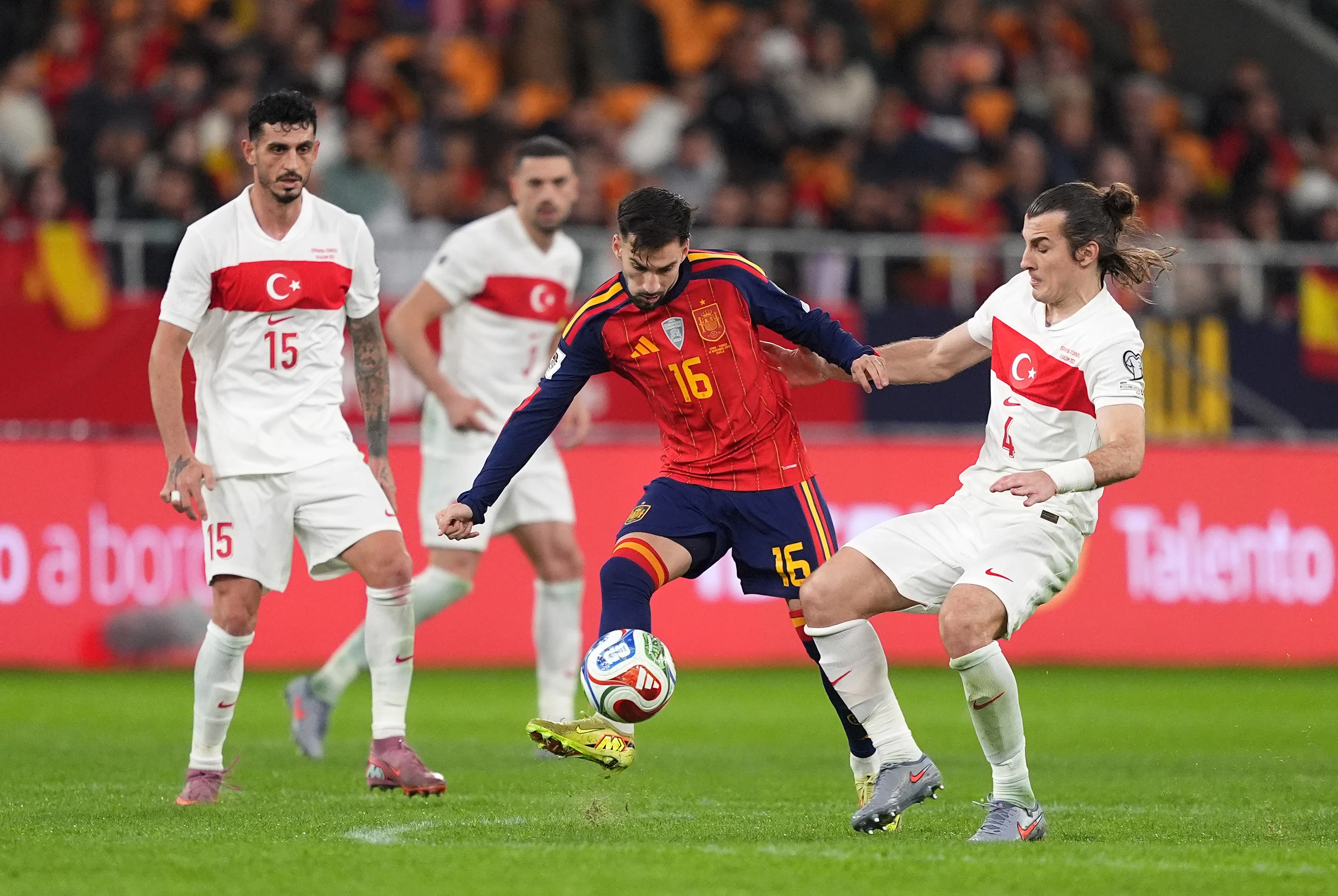 Іспанія – Туреччина – 2:2 / Juan Manuel Serrano Arce/Getty Images