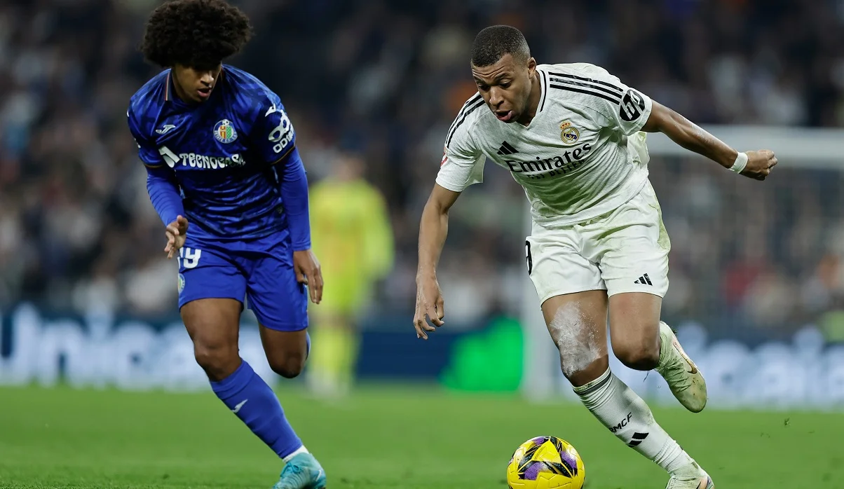 Петер Федеріко пильнує Мбаппе / Getty Images