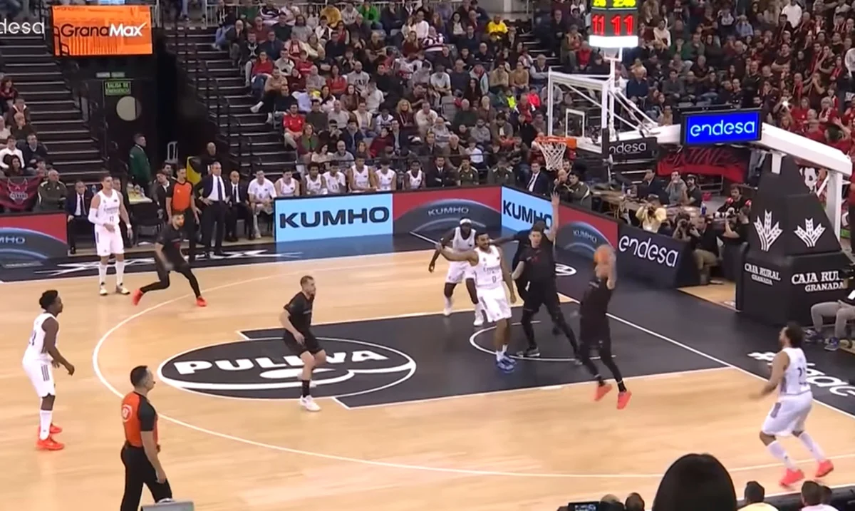 БК Реал переиграл БК Гранада / скриншот