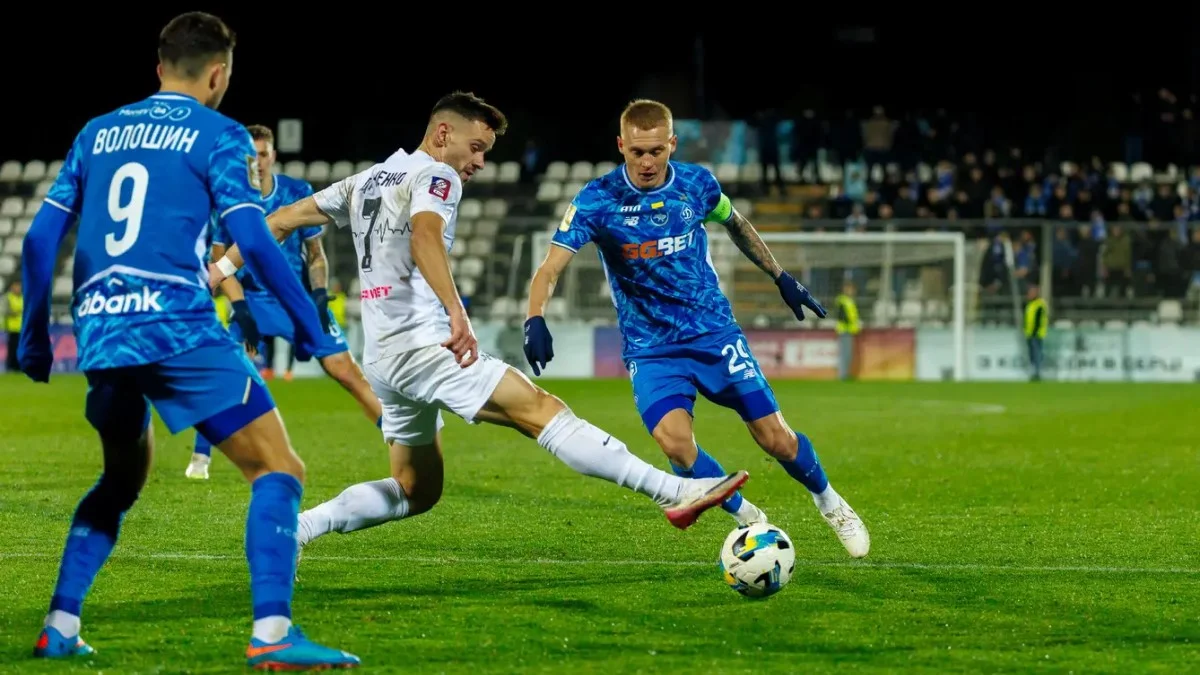 Олександр Демченко проти Віталія Буяльського / фото: ФК Колос